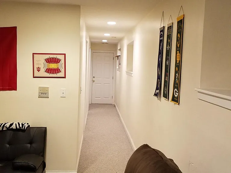 1522 W Nelson St #1 — Photo 8