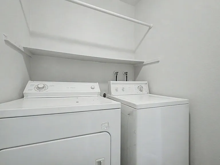 7409 S 46th St — Photo 24