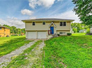 21350 W 180th St, Olathe, KS 66062