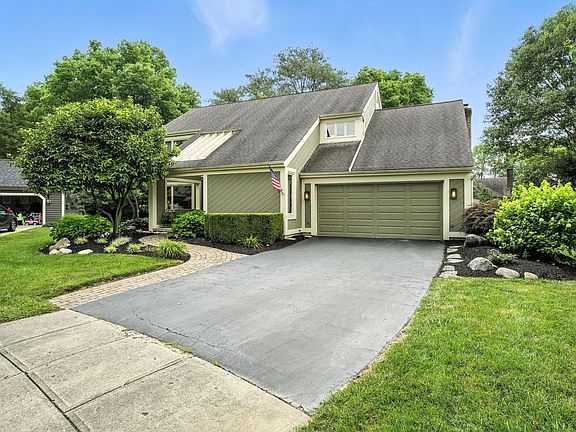2nd image of 371 Ashworth Ct