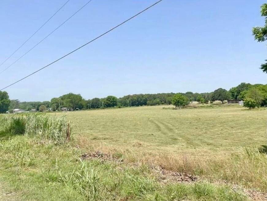 2nd image of S 611th Rd