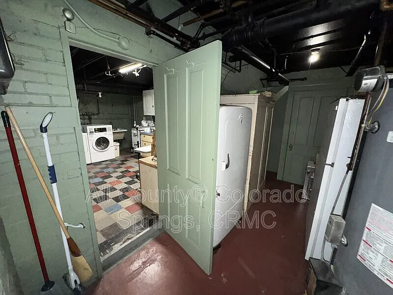1238 Wood Ave #4 — Photo 14