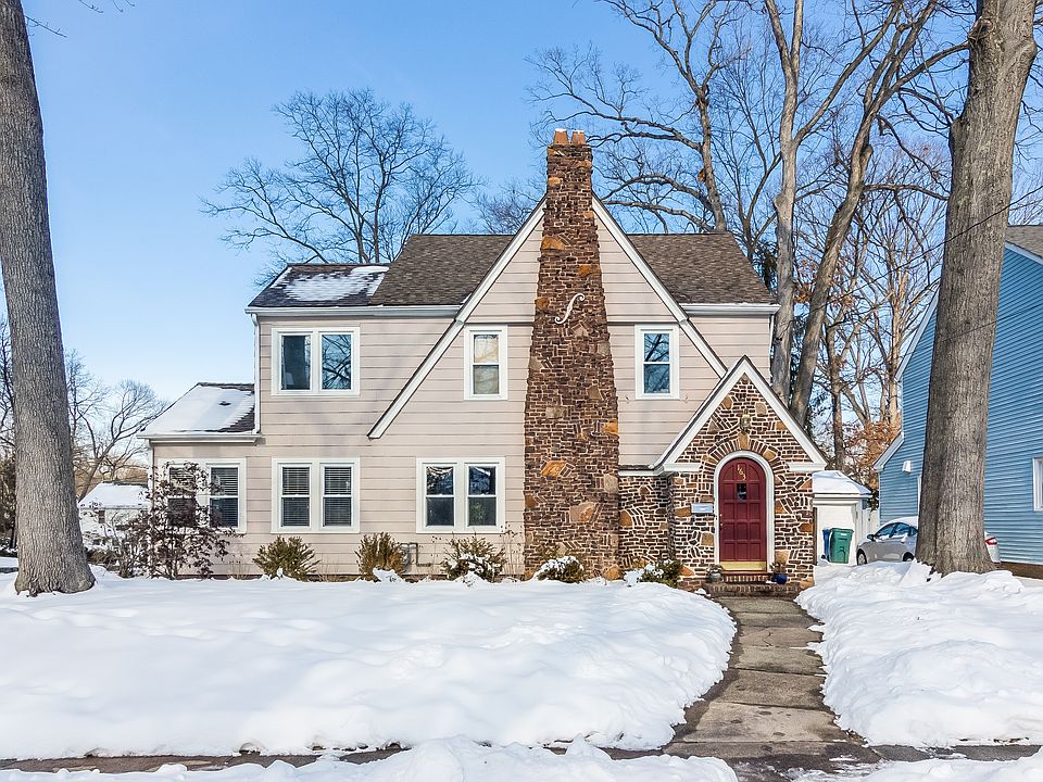 163 Woodlawn Street