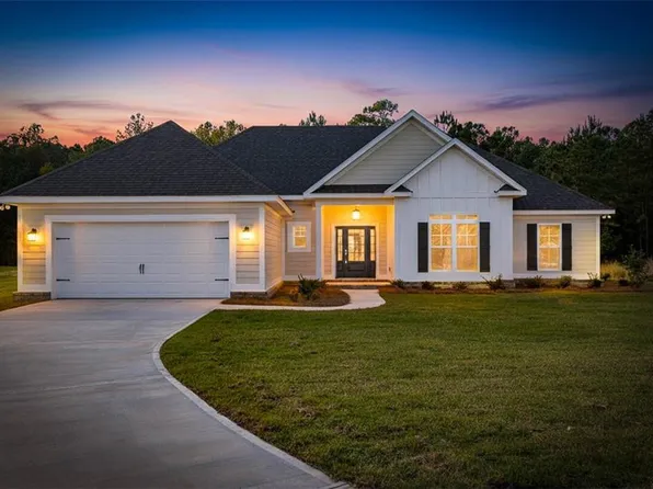 1134 River Oaks Rd, Brunswick, GA 31523