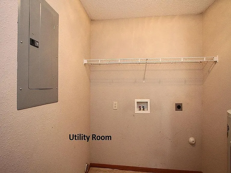 Cedar Pointe — Photo 22