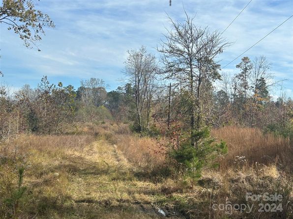 Quail Hollow Cir, Chester, SC 29706