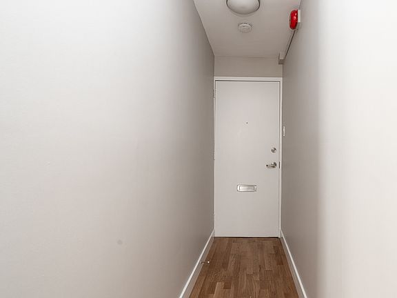 4th image of 188 Jameson Ave #1B-1Ba-571Sqft