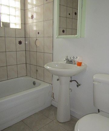 5th image of 2859 W 21st Pl