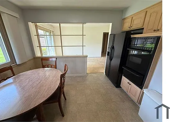 22050 Chardon Rd — Photo 3