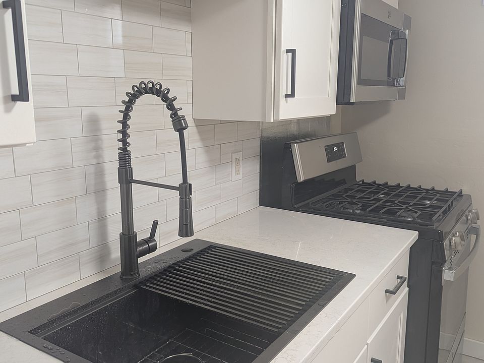 1st image of 121 N 36th St APT 3