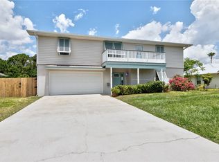 919 Landsdowne Dr, Sebastian, FL 32958