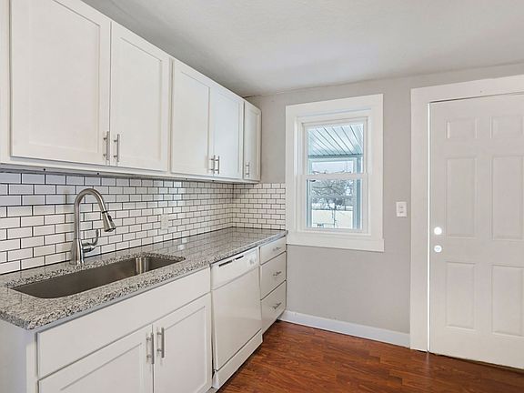5th image of 720 Kellogg St SE #2