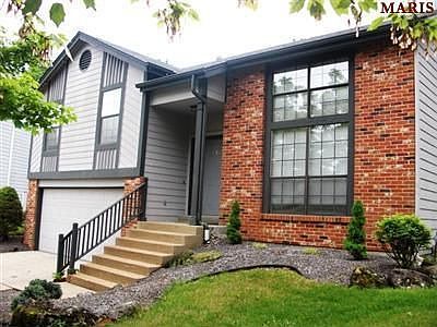 2nd image of 304 Reindeer Dr
