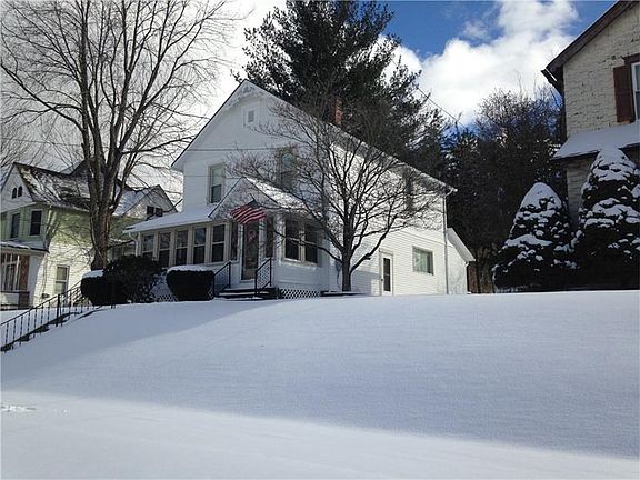 4th image of 109 Pierce Ave