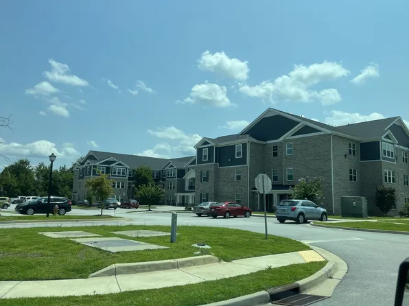 Crescent Villas