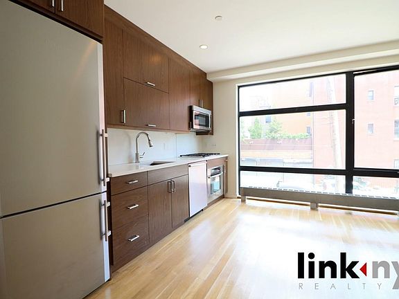 3rd image of 174 N 5th St APT 2E