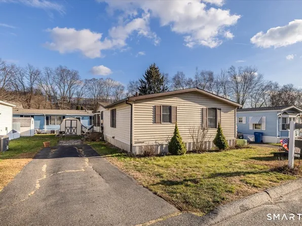 10 Woodland Park, Shelton, CT 06484