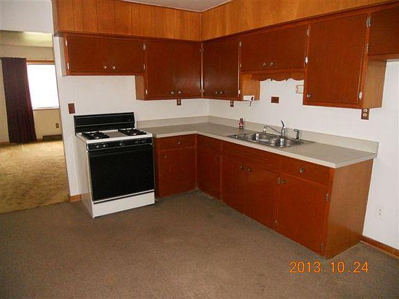 4th image of 2242 Wilding Ave