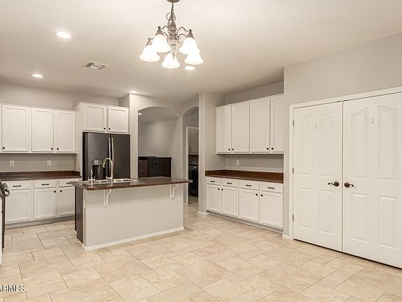 4th image of 2747 E CANYON CREEK Drive