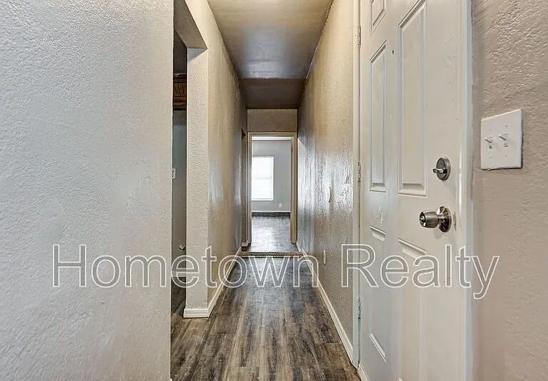 310 NW 118th St — Photo 8