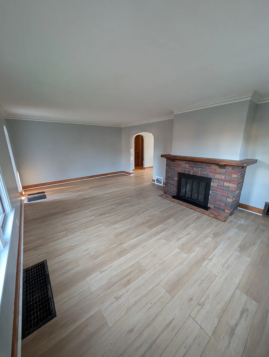 Building Photo - 107 Court Dr