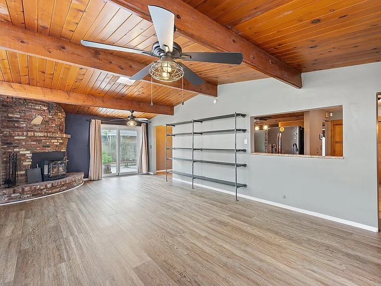 650 Mardina Way — Photo 19