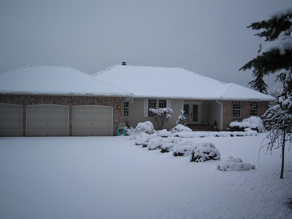 2nd image of 4904 168th Ave E
