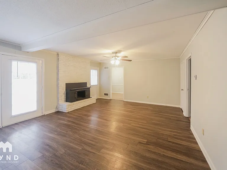 3870 Wordsworth Ave — Photo 6
