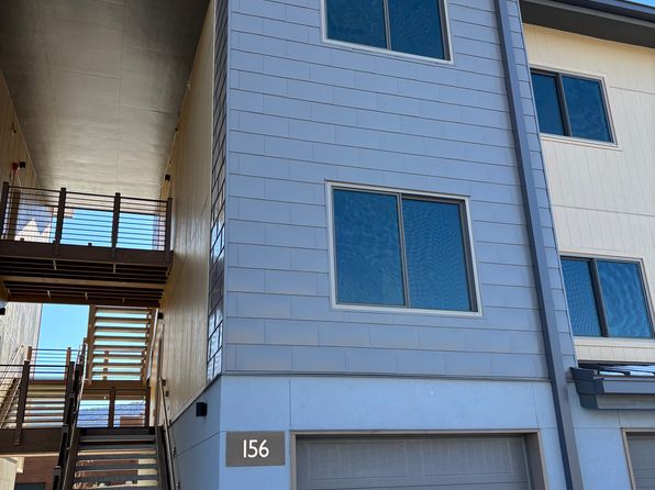 156 Alpine Loop #201