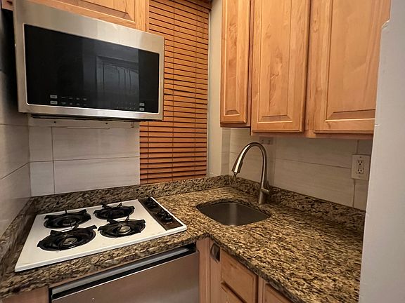 3rd image of 342 W 56th St APT 1B