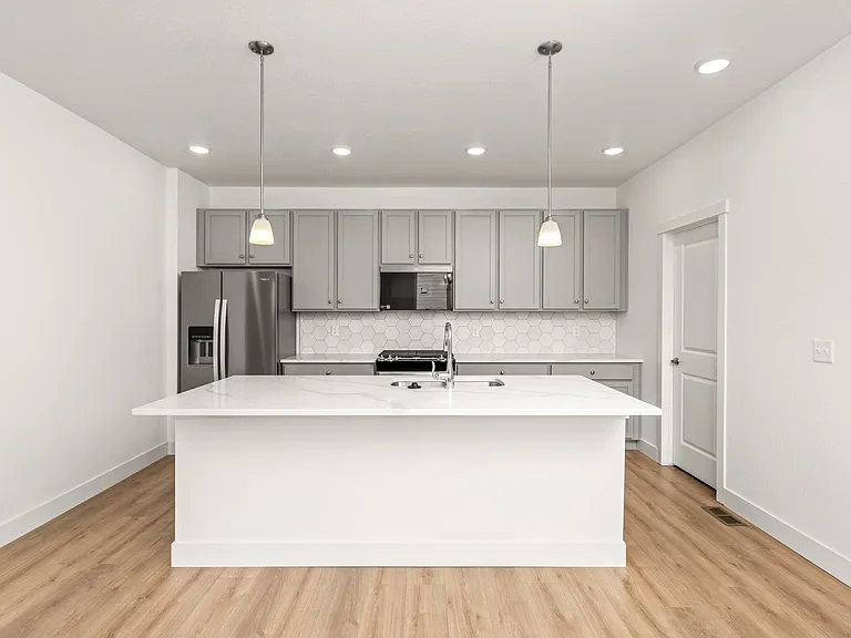 6121 Zebulon Pl — Photo 13