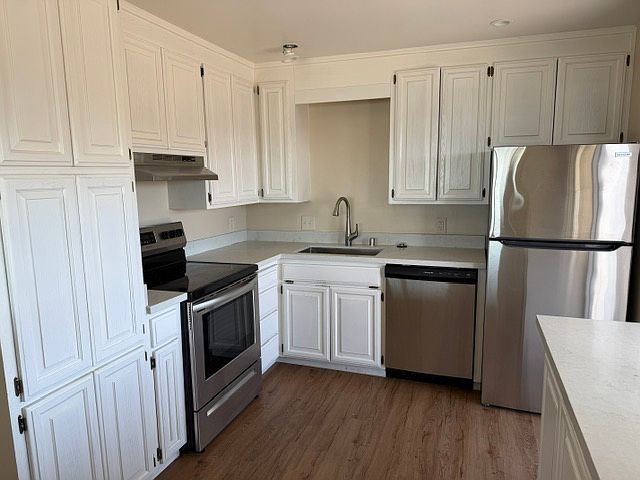 1st image of 301 Broadway APT 204