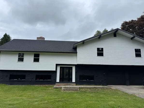 466 East Avenue, Lewiston, ME 04240