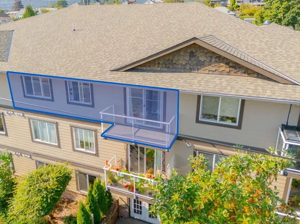 8 White St #10, Ladysmith, BC V9G 1S8