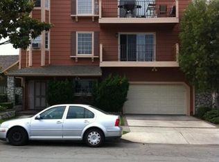 1075 Newport Ave APT 7, Long Beach, CA 90804
