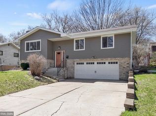 2731 June Ave N, Golden Valley, MN 55422