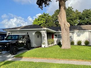 12190 70th St, Largo, FL 33773