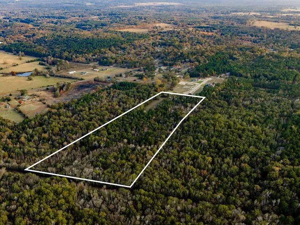 Pecan St, Kilgore, TX 75662