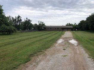 10975 N Evergreen Dr, Edmond, OK 73025