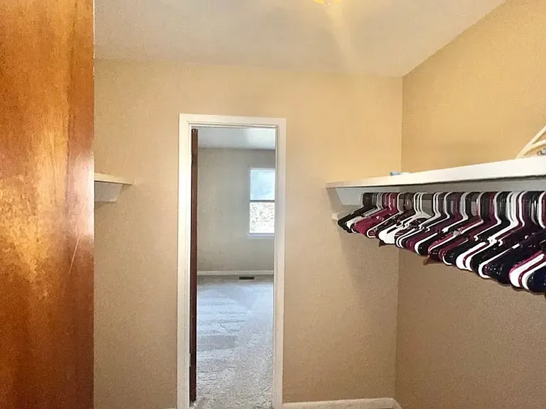 1 Deal Ave NW #D — Photo 9