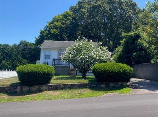 35 Bellevue Ave, Westerly, RI 02891