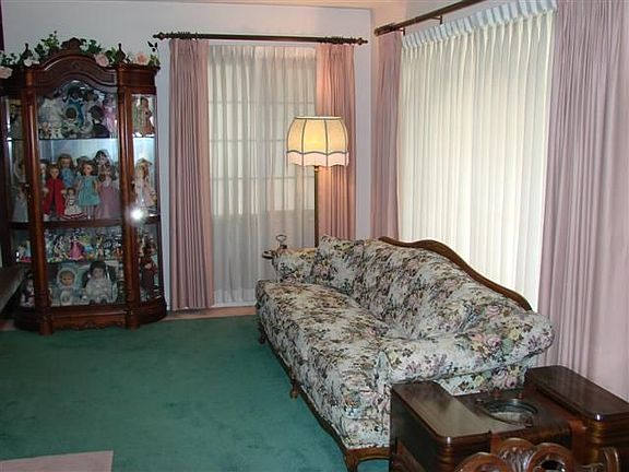 5th image of 4115 N Shadydale Ave
