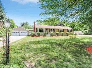 413 Cross Country Rd, Pembroke, NH 03275