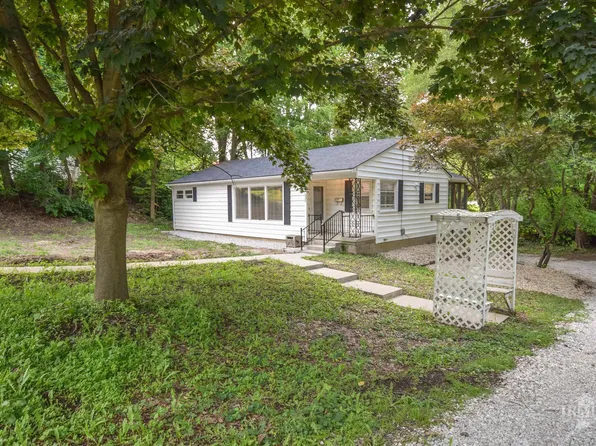 535 E Bradford St, Marion, IN 46952