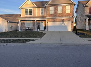 3015 Parkview Dr, Columbus, IN 47201