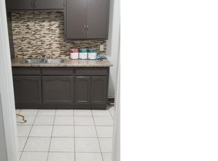 9523 S San Pedro St, Los Angeles, CA 90003