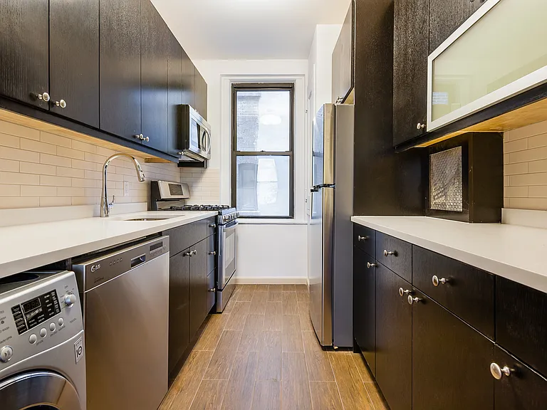 235 Lexington Ave #7 — Photo 3
