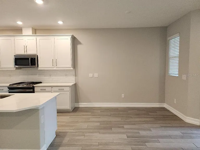 4712 Lagona Ln — Photo 7