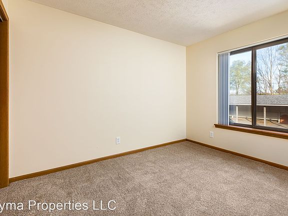 4th image of 2864 Locke Ave SW #3