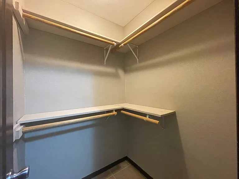 Walk-in Closet